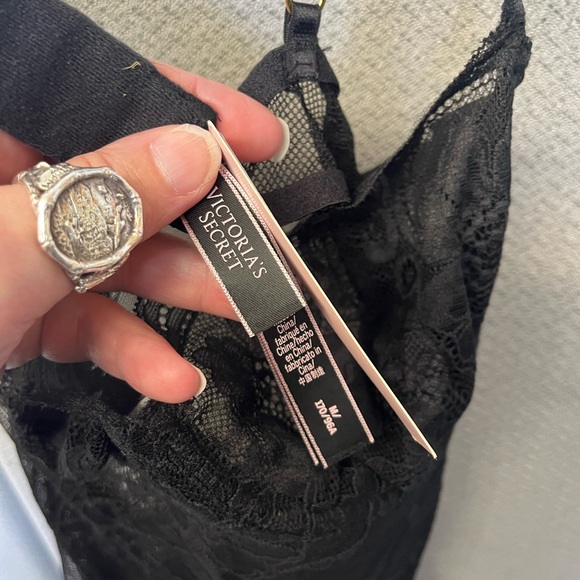 Victoria’s Secret NWT size medium lingerie cami - Picture 9 of 11